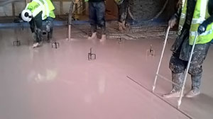 underfloor heating screed pour